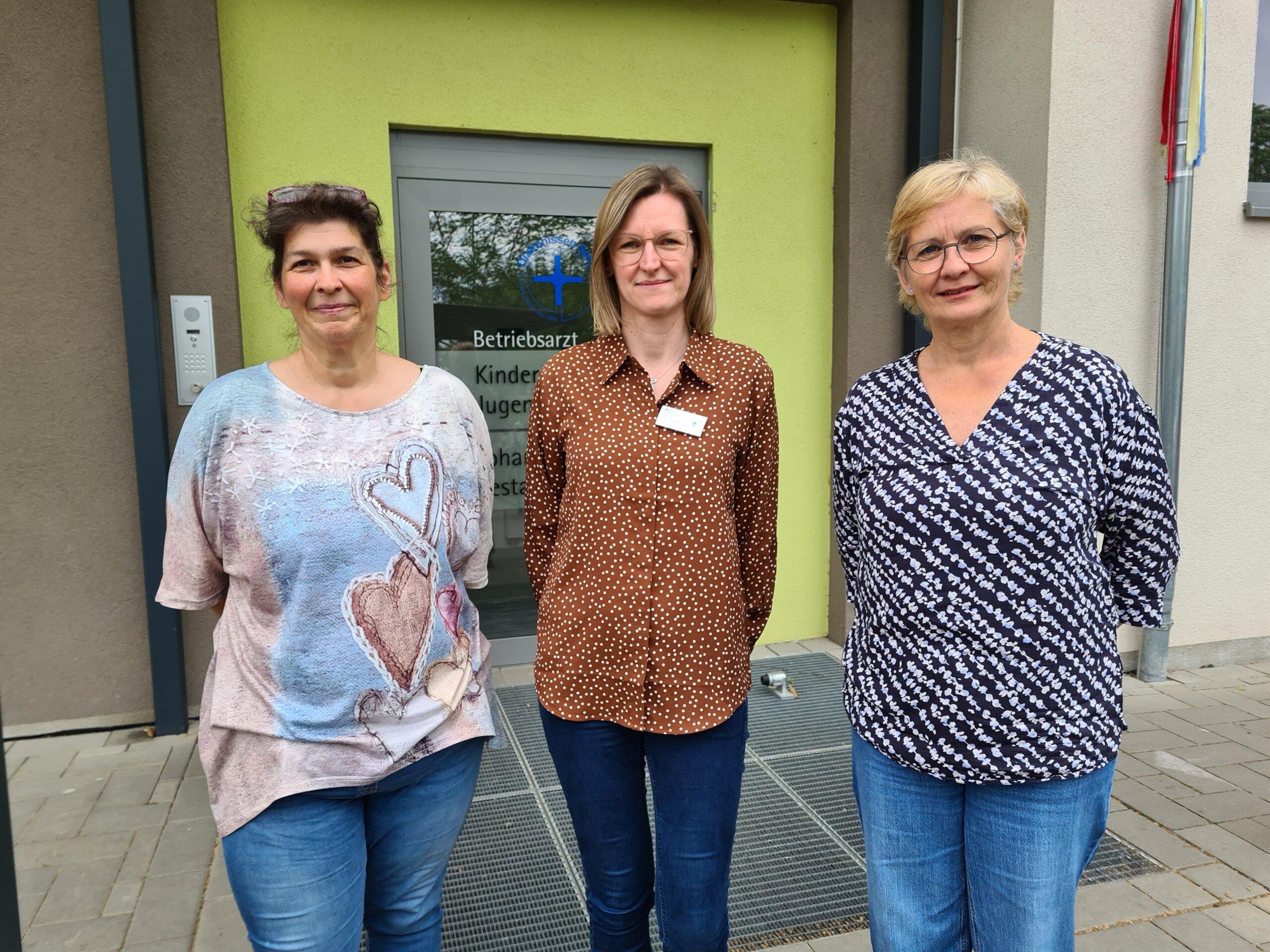 Kooperation Diakonissen Speyer (Foto: Kiz LU) Eine Mutter eines autistischen Kindes, Melanie Schindhelm und Heike Hemmer.